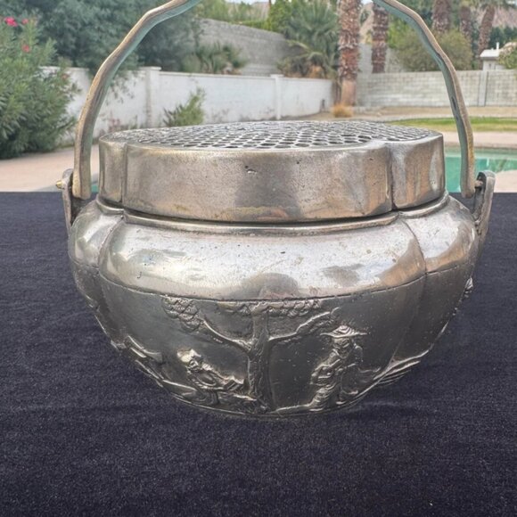 Antique Chinese White Bronze Hand Warmer Signed, Ornate Relief Scene Qing Style - Picture 12 of 12